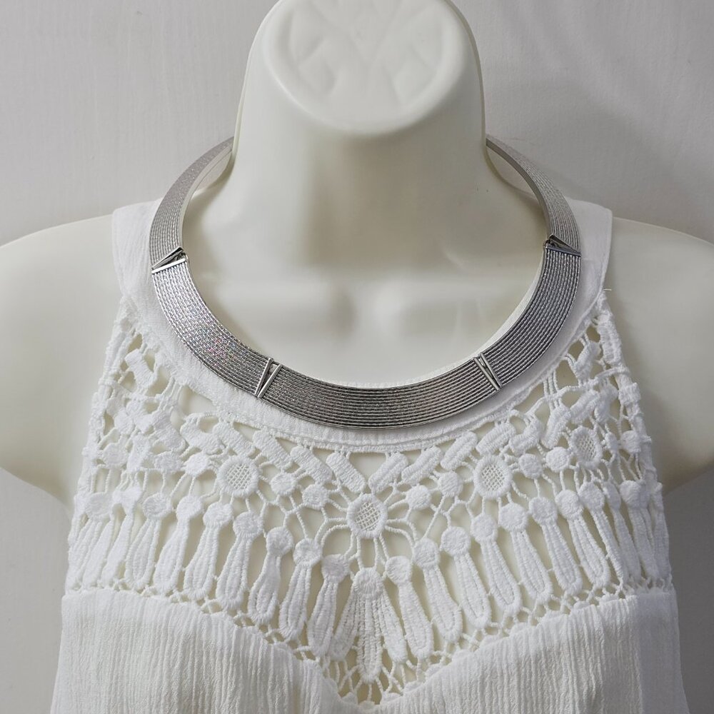 Chico’s Silver Tone Statement Collar Necklace Tex… - image 2